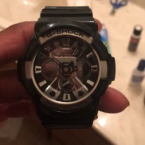 G-shock watch/black